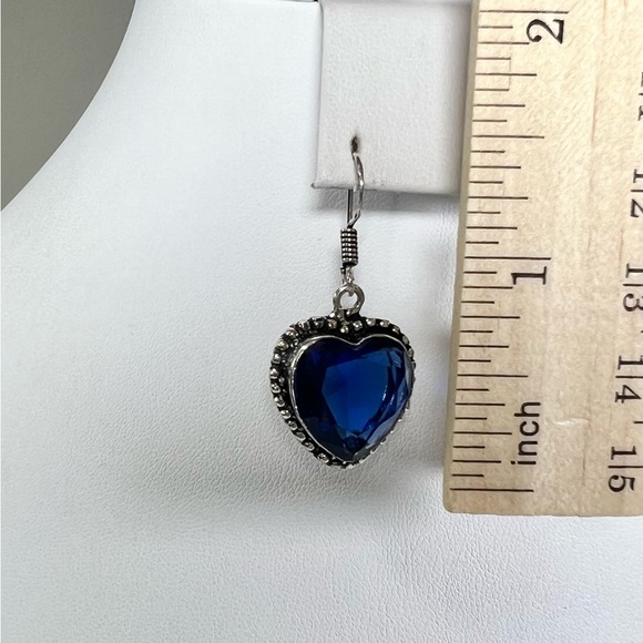 Tanzanite Heart 925 Earrings - Picture 4 of 5